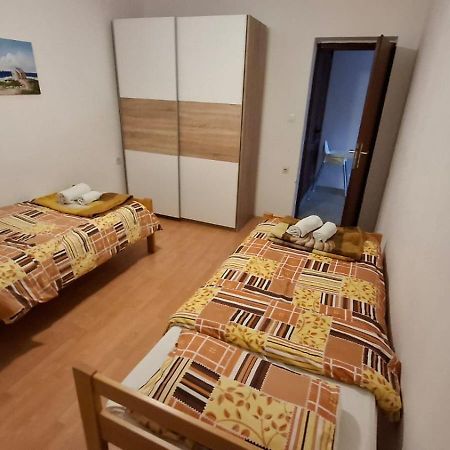 Apartment Ajdukovic Vodice Exteriör bild