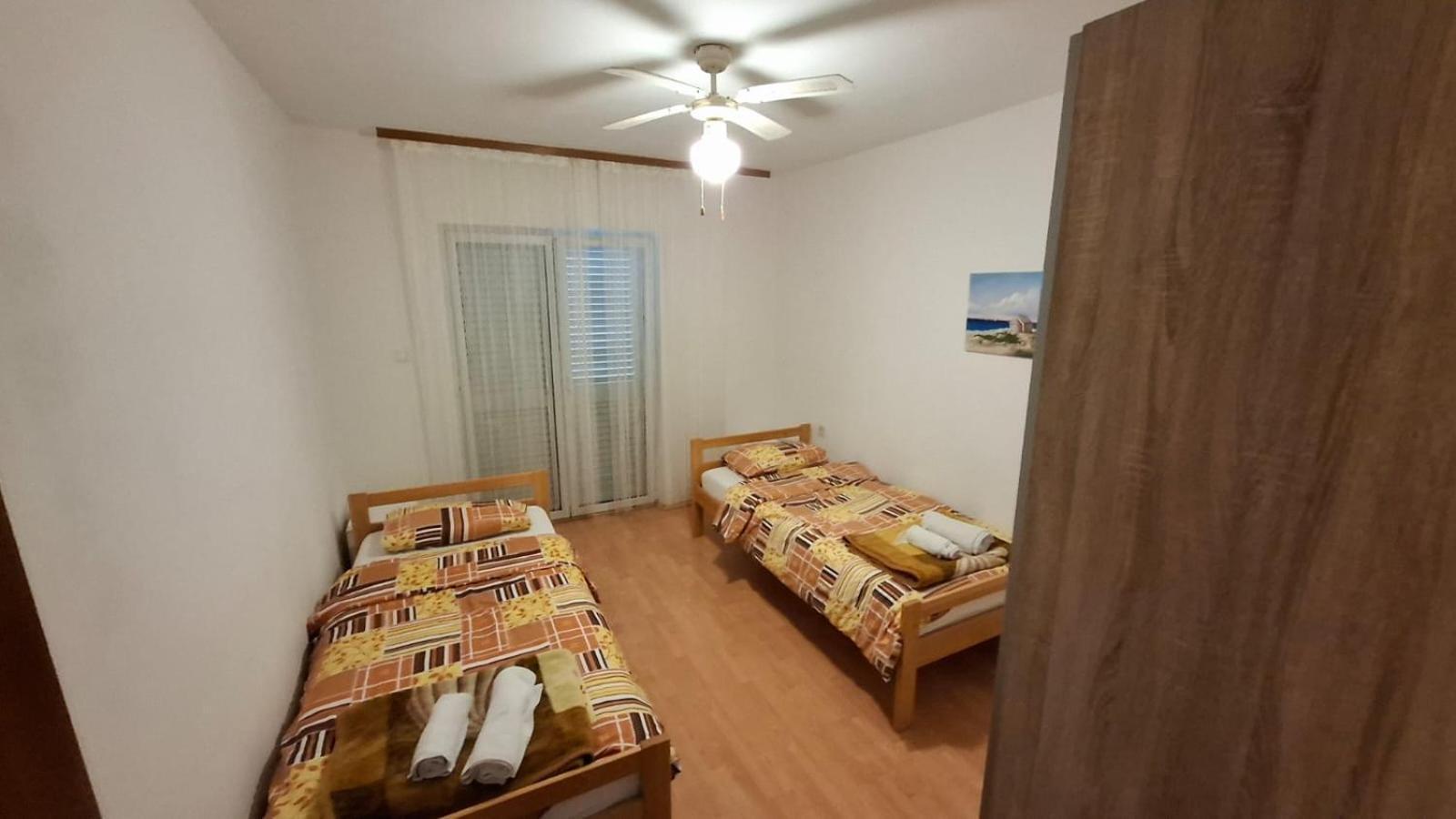 Apartment Ajdukovic Vodice Exteriör bild
